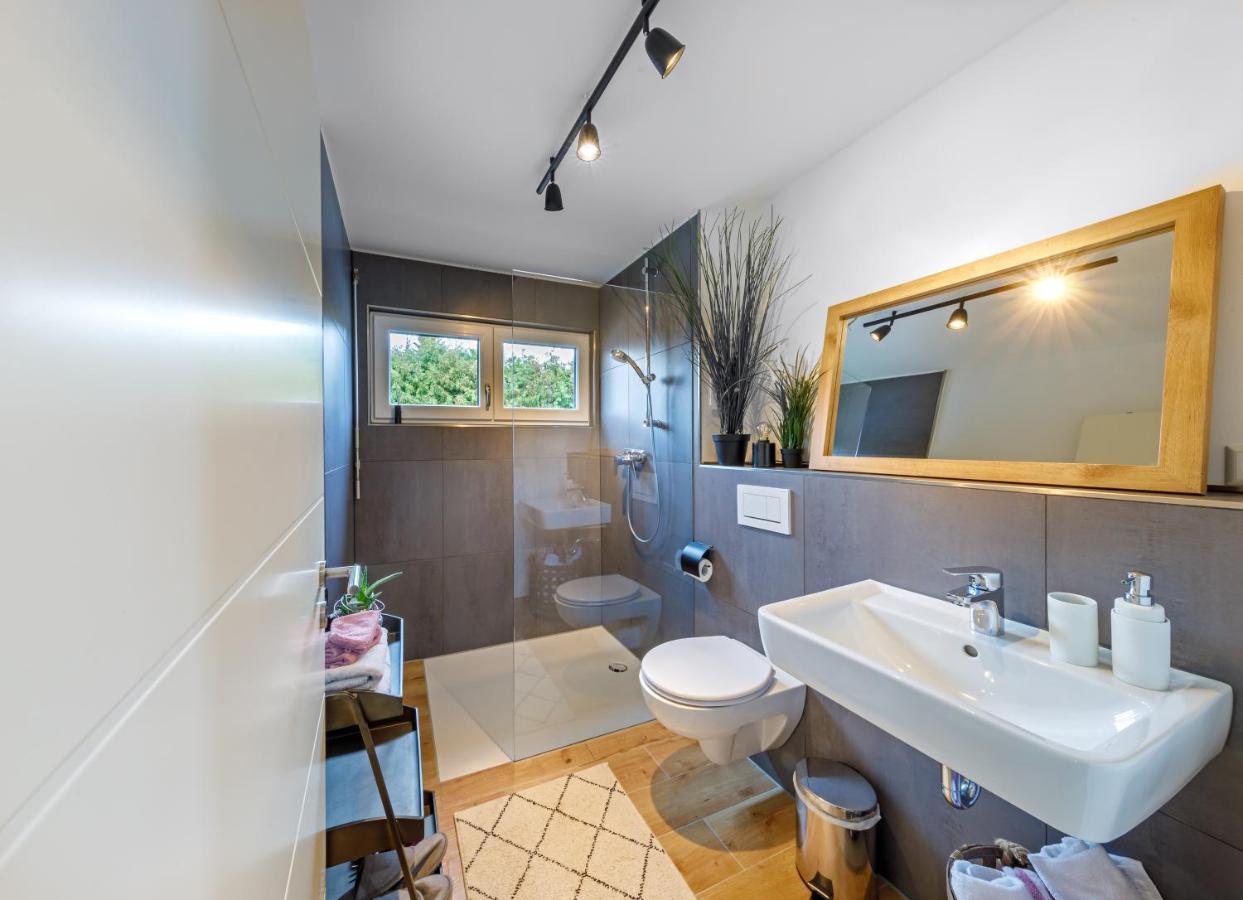 Villa Tiny Cubus Osterhofen Esterno foto
